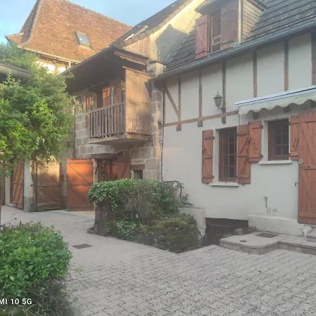Les Colombages *